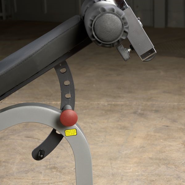 Banc réglable BodySolid GFID31: Muscles et abdos à volonté! – Image 4